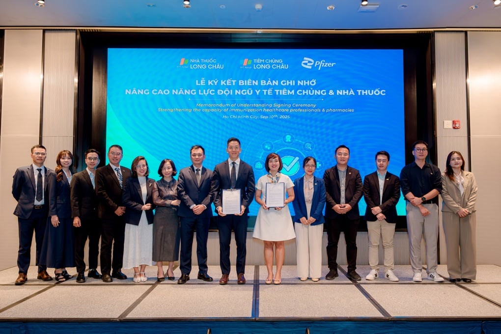 Hợp tác Pfizer, Long Châu nâng cao chuyên môn cho đội ngũ tiêm chủng và nhà thuốc - 1