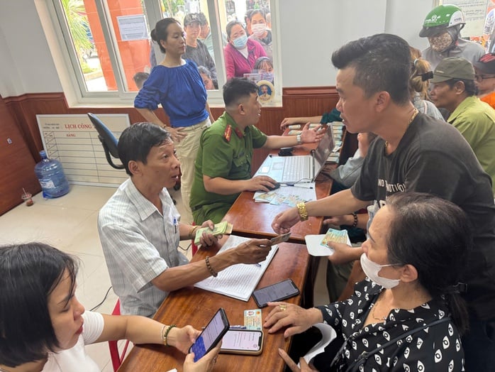 Lãnh đạo xã, phường ở Đà Nẵng giải thích về việc chậm cập nhật số liệu chi trả quà 2-9- Ảnh 1.