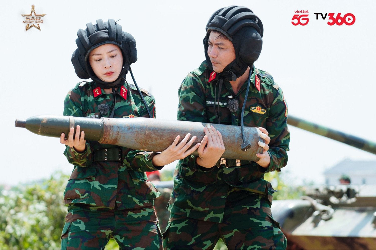 ផ្កាយ 13 ចូលរួមជាមួយ Army.jpg