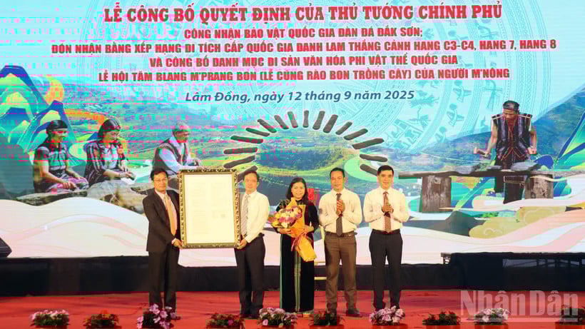 Lam Dong ទទួលសេចក្តីសម្រេចរបស់នាយករដ្ឋមន្ត្រី ដោយទទួលស្គាល់ Dak Son lithophone ជាសម្បត្តិជាតិ។