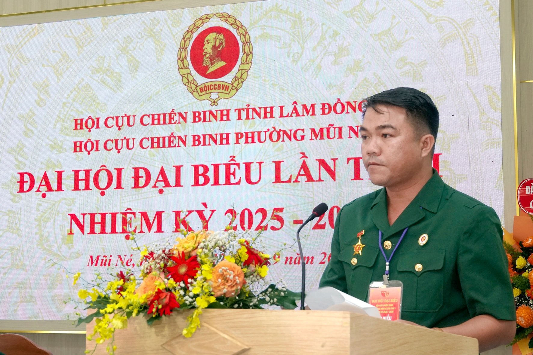 សមមិត្ត Nguyen Thien Tam ប្រធានសមាគមអតីតយុទ្ធជនវួដ Mui Ne
