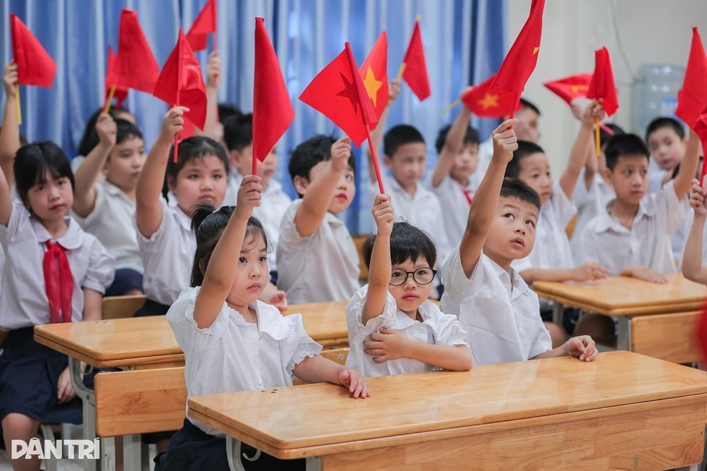 Nhiều trường ở Hà Nội khó xếp thêm tiết học để học sinh được về “giờ đẹp” - 1