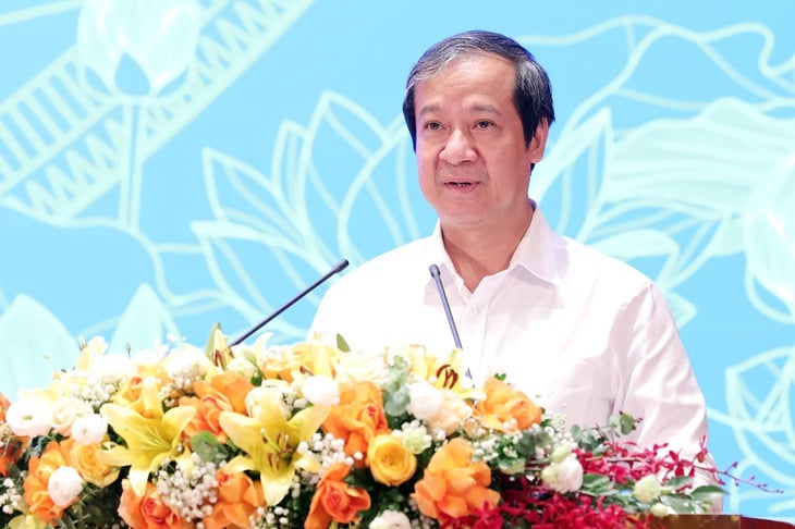 Thứ trưởng Phạm Ngọc Thưởng phụ trách giáo dục phổ thông - Ảnh 1.