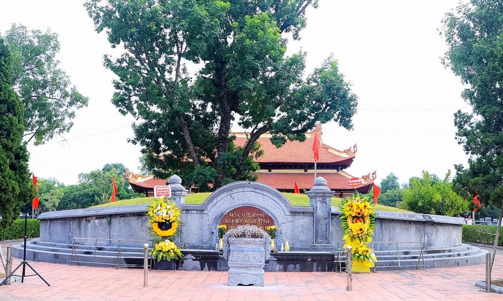វីរភាពសូវៀតរបស់ Nghe Tinh បន្លឺឡើងជារៀងរហូត - រូបថត ៣