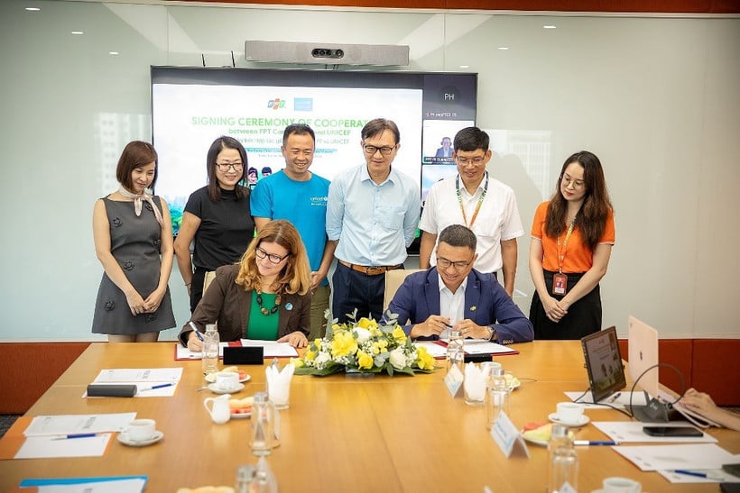 UNICEF និង FPT សហការជំរុញដំណោះស្រាយបច្ចេកវិទ្យាសម្រាប់កុមារវៀតណាម។ រូបថត៖ UNICEF វៀតណាម/ Truong Viet Hung