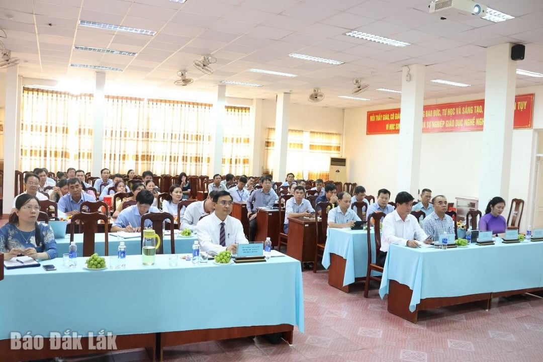 ប្រតិភូចូលរួមសន្និសីទ។