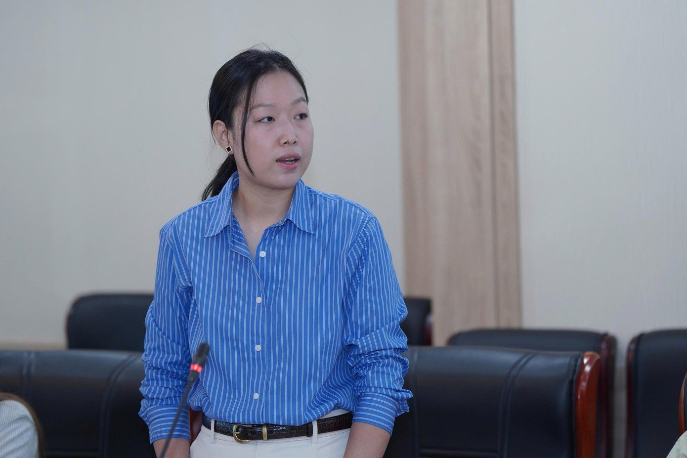 Bà Nguyễn Thị Thu Hương - Giám đốc kinh doanh Công ty Chơn Chính tại Đồng Tháp phát biểu tại buổi làm việc.