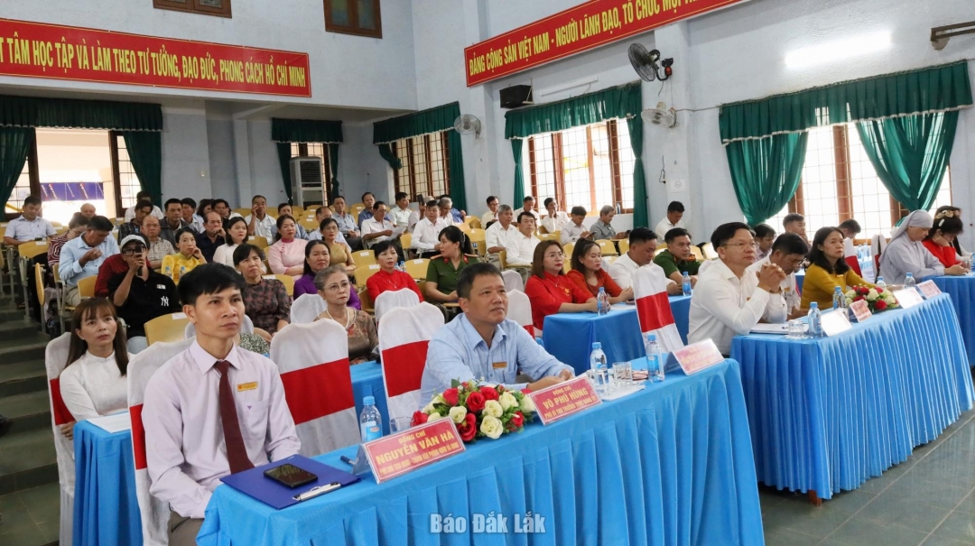ប្រតិភូចូលរួមសន្និសីទ។