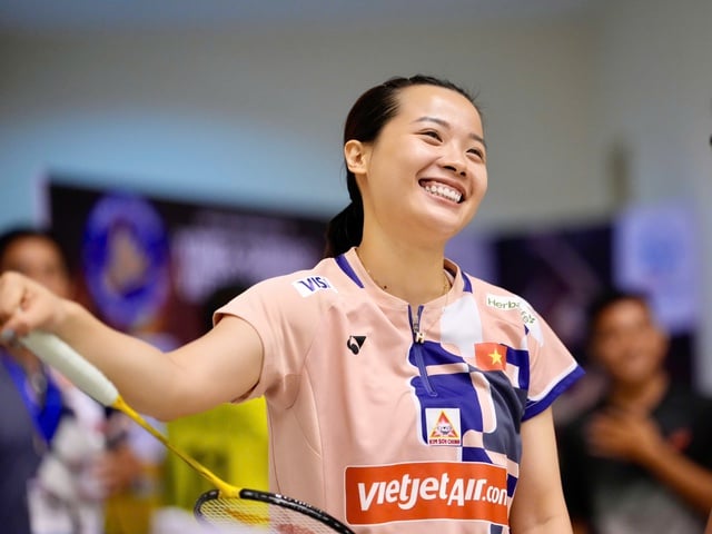 Nguyễn Thùy Linh hạ tay vợt Thái Lan, xuất sắc vào bán kết cầu lông Việt Nam mở rộng- Ảnh 3.