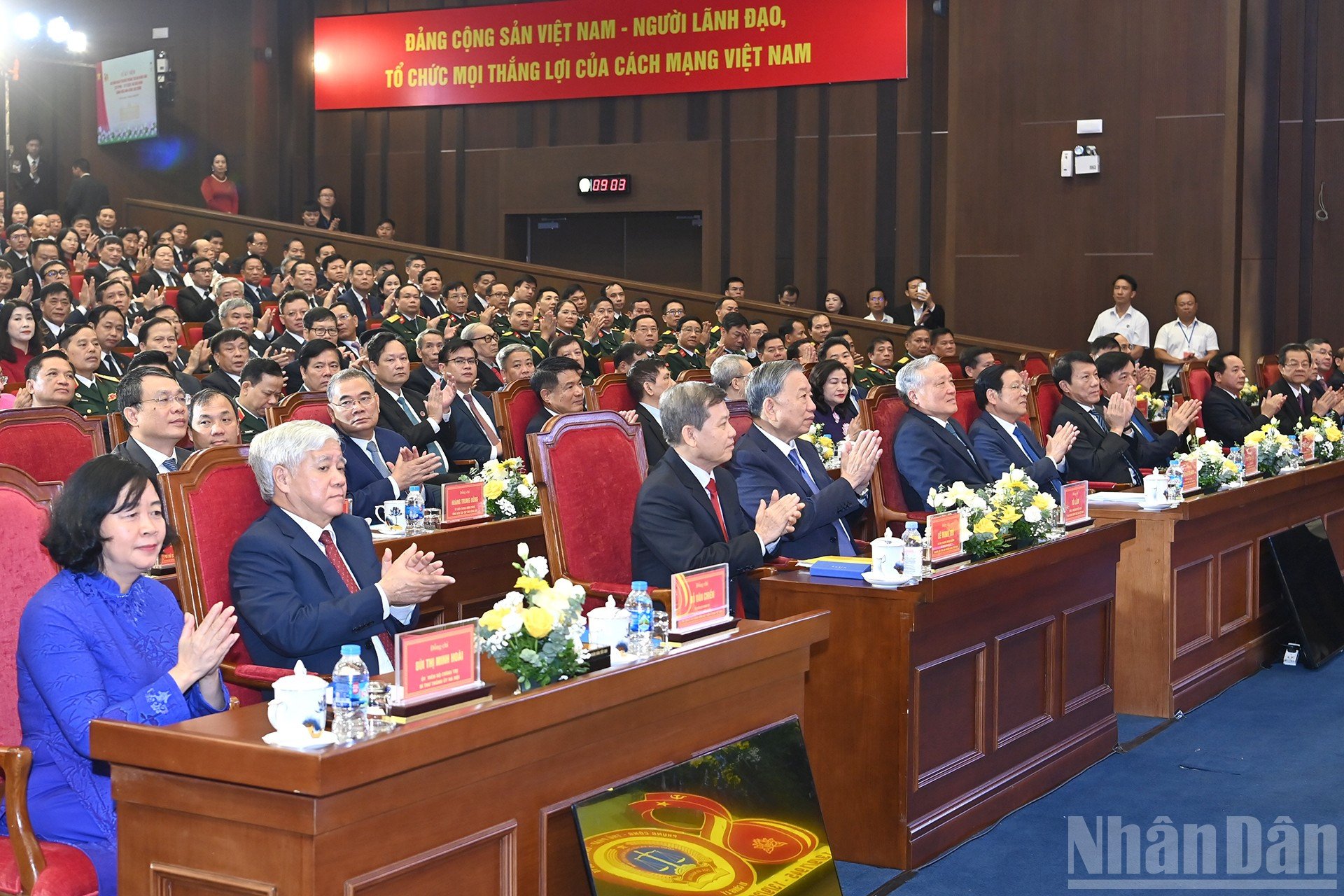 ndo_br_a5-bnd-4913.jpg