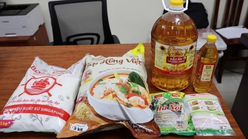 MSG ក្លែងក្លាយ និងផលិតផលប្រេងឆា ត្រូវបានរកឃើញ និងរឹបអូសដោយអាជ្ញាធរ។ (រូបភាព​គំនូរ)