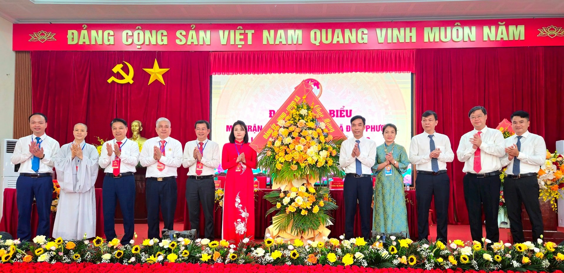 160 đại biểu dự Đại hội Mặt trận Tổ quốc xã Đoài Phương lần thứ I- Ảnh 2.