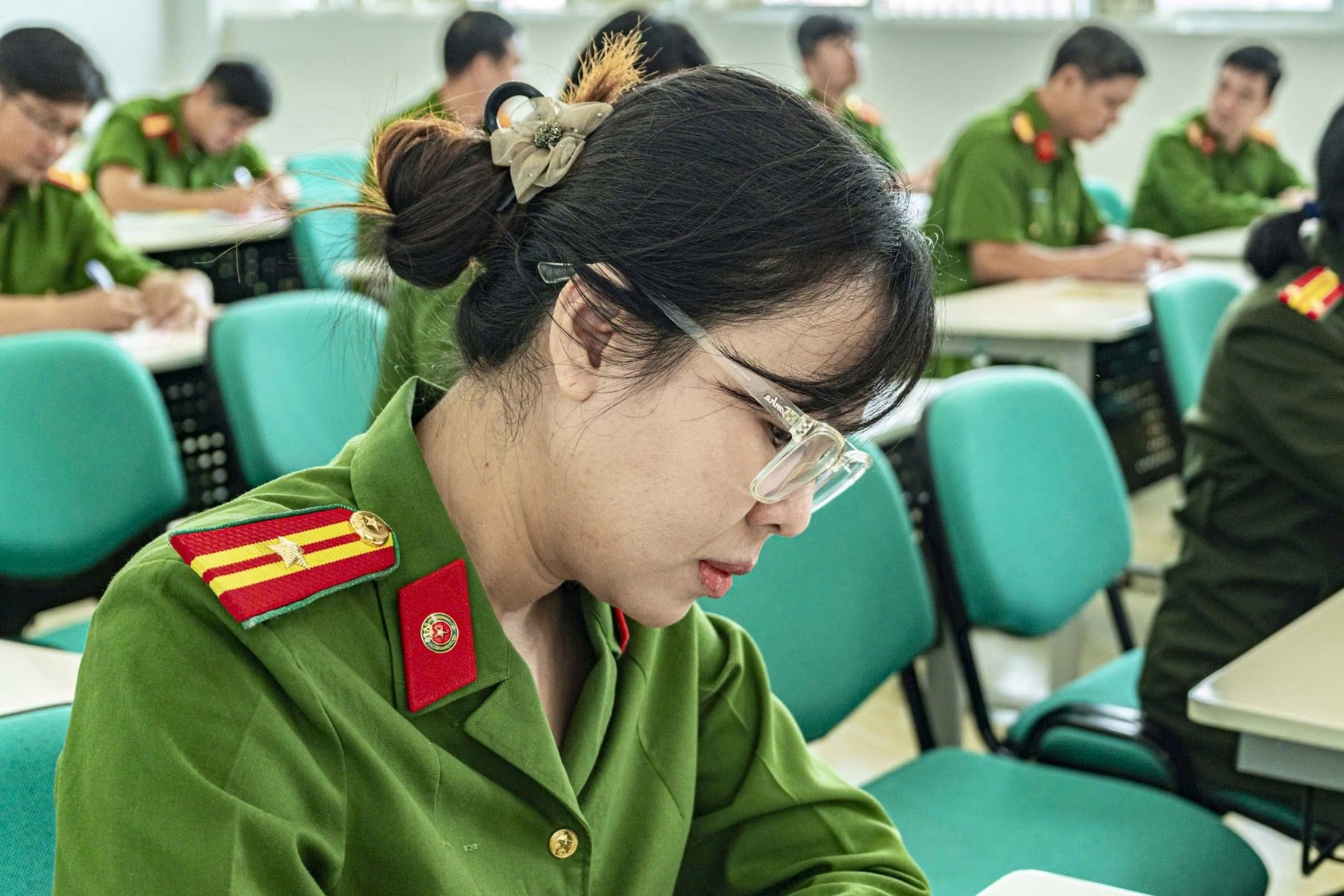 a-female-officer-on-a-tour-this-time(1).jpg