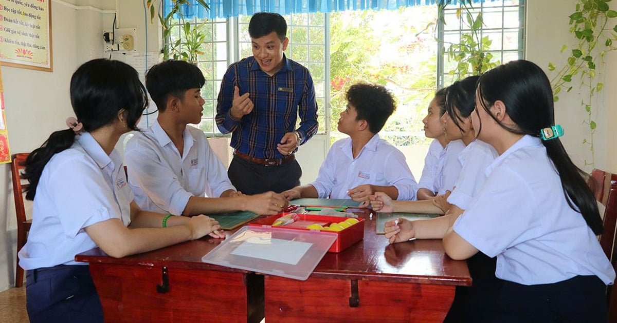 Lặng thầm đưa học sinh khuyết tật đến bến bờ tri thức