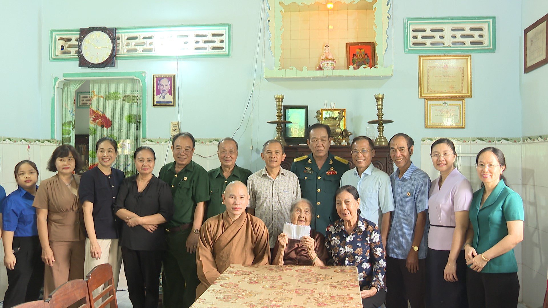 ឆន ថាញ់
