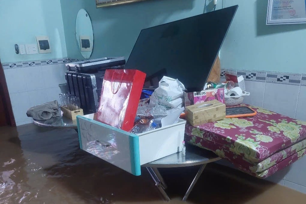 Nước sông Buông dâng cao, gần 1.500 học sinh ở Đồng Nai nghỉ học - 2