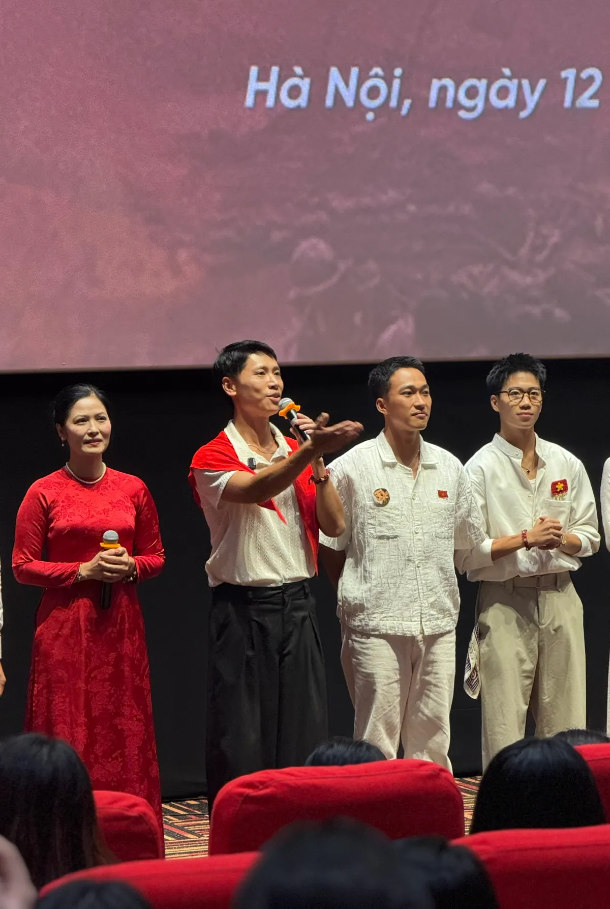 Hoàng Long chia sẻ về vai diễn Sen.