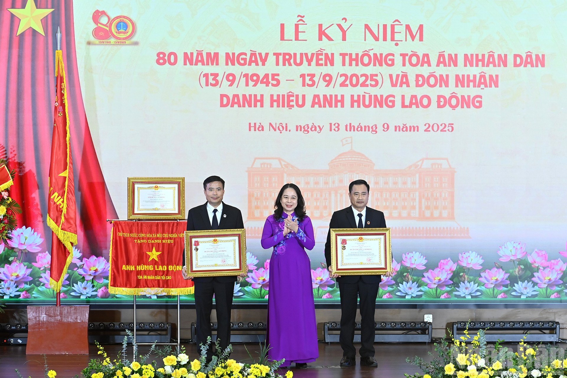 ndo_br_a8-bnd-5012.jpg