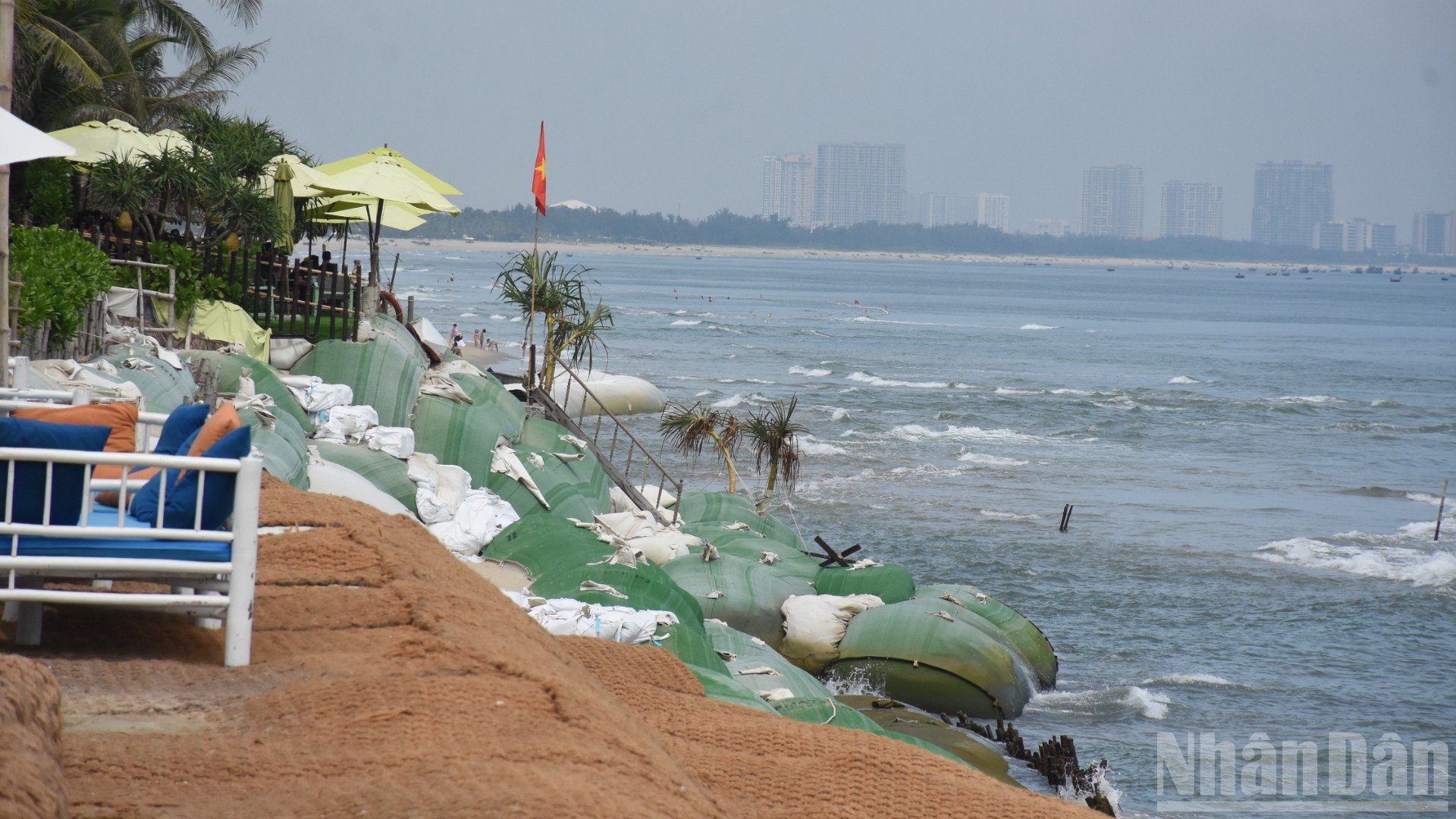 ndo_br_6-3527.jpg