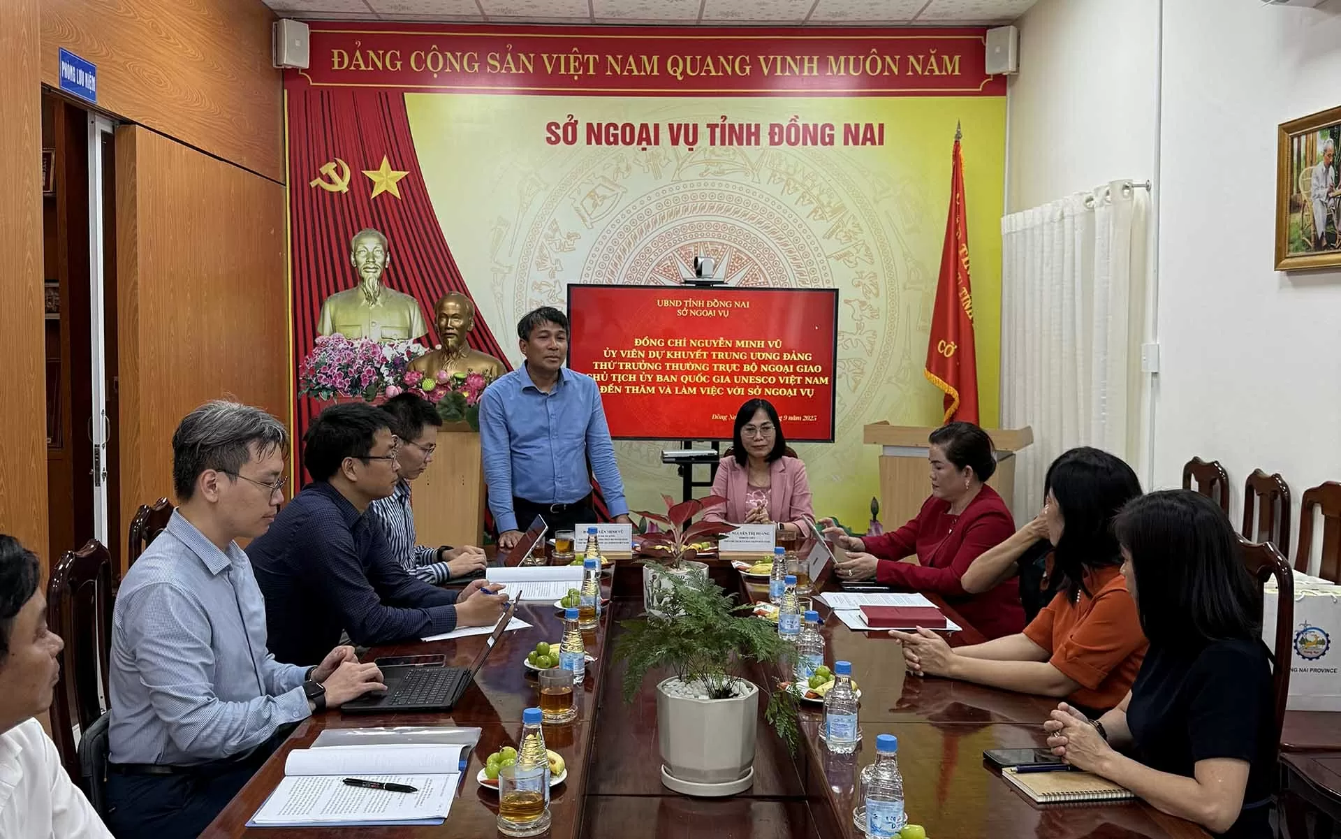 Thứ trưởng Thường trực Bộ Ngoại giao Nguyễn Minh Vũ thăm và làm việc với Sở Ngoại vụ tỉnh Đồng Nai