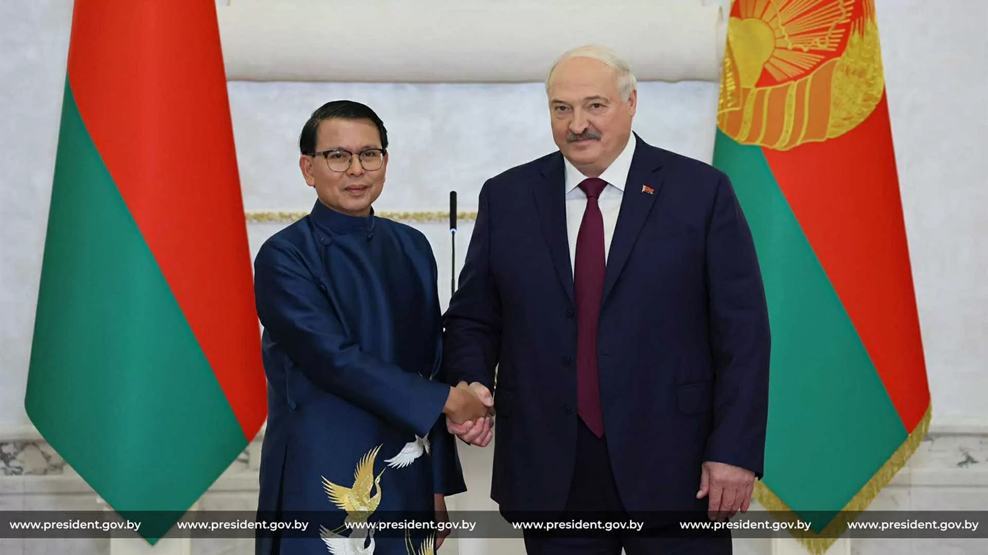 Đại sứ Việt Nam trình Thư ủy nhiệm lên Tổng thống Belarus