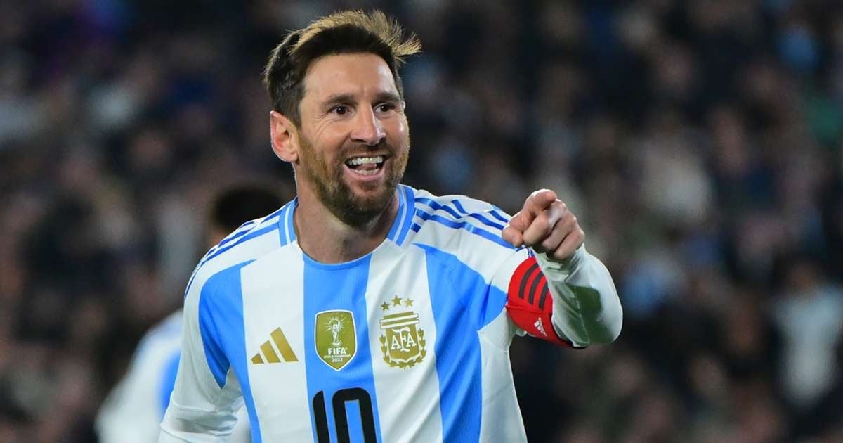 C.Ronaldo và Messi: Bùng cháy rực rỡ, dồn nén cho lần thăng hoa cuối cùng - 2