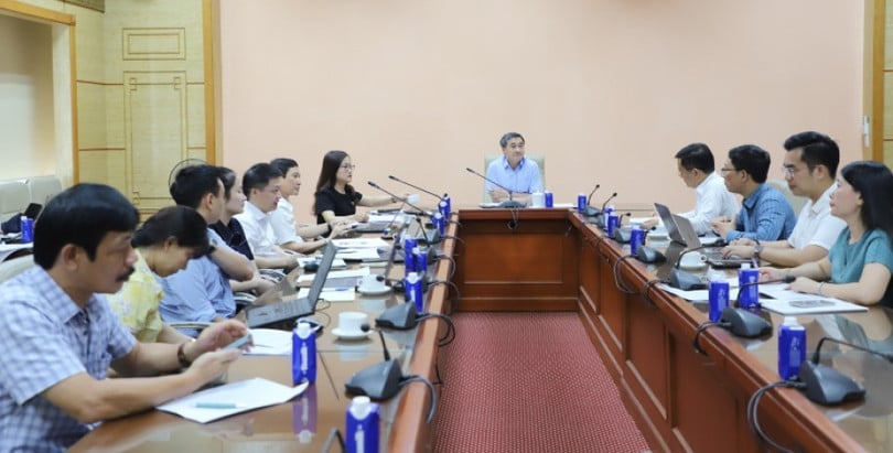 Quang cảnh cuộc họp.