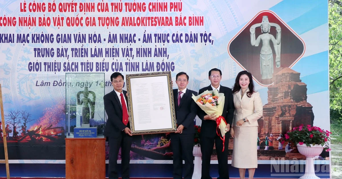 Công bố quyết định công nhận Bảo vật quốc gia tượng Avalokitesvara Bắc Bình