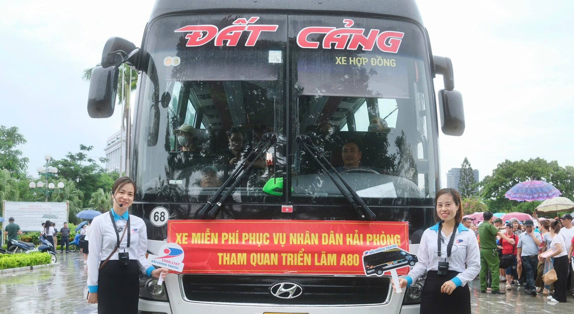 Xe khách Đất Cảng chuẩn bị phục vụ miễn phí 2.000 người dân tham quan Triển lãm thành tựu đất nước