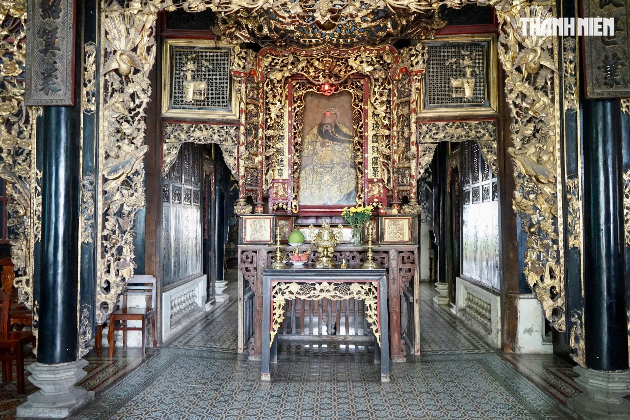 - រូបថត ៣.