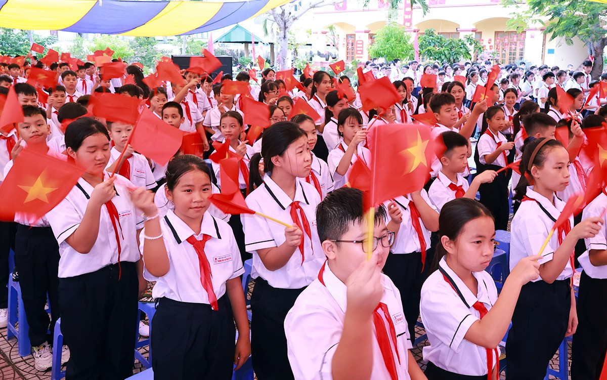 khai-giang-9.png