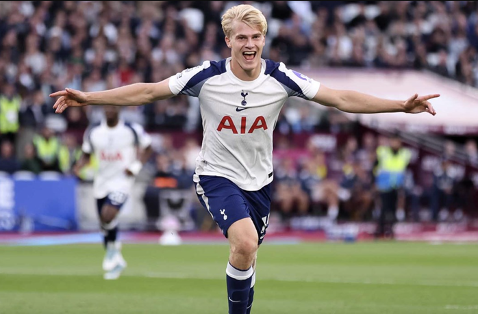 ท็อตแนมถล่มเวสต์แฮม 3-0 ในศึกดาร์บี้แมตช์แห่งลอนดอน - ภาพที่ 4