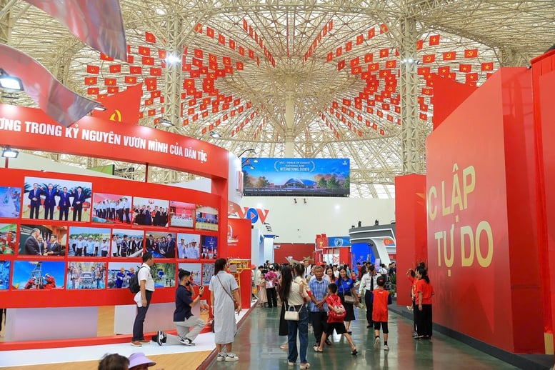 Triển lãm Thành tựu đất nước 80 năm dự kiến đạt kỷ lục 10 triệu khách tham quan - Ảnh 1.