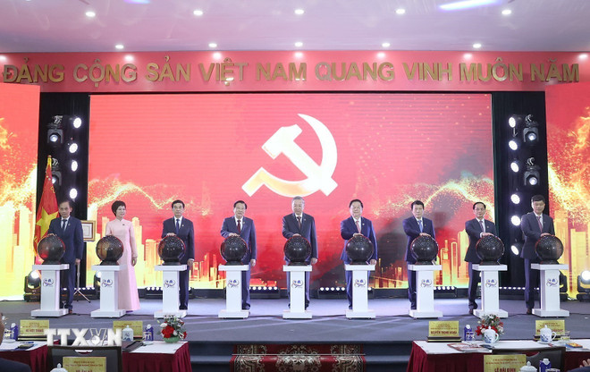 ttxvn-tong-bi-thu-to-lam-du-le-ky-niem-80-nam-ngay-truyen-thong-thong-tan-xa-viet-nam-8274094-2.jpg