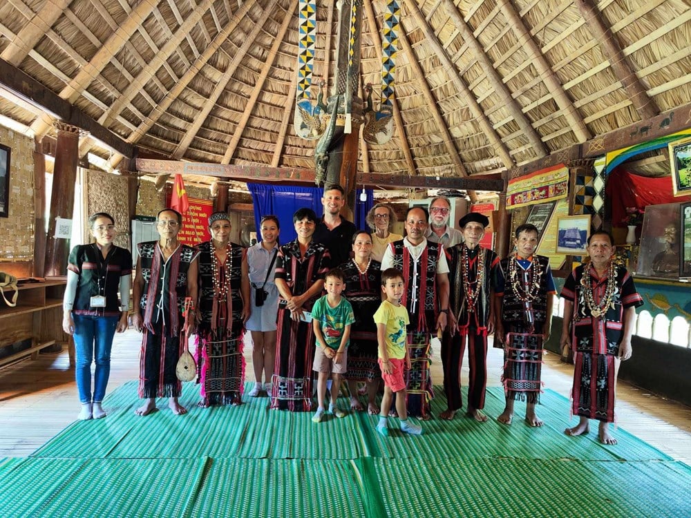 Muitas atividades especiais no Festival Cultural Tradicional de Co Tu - foto 2