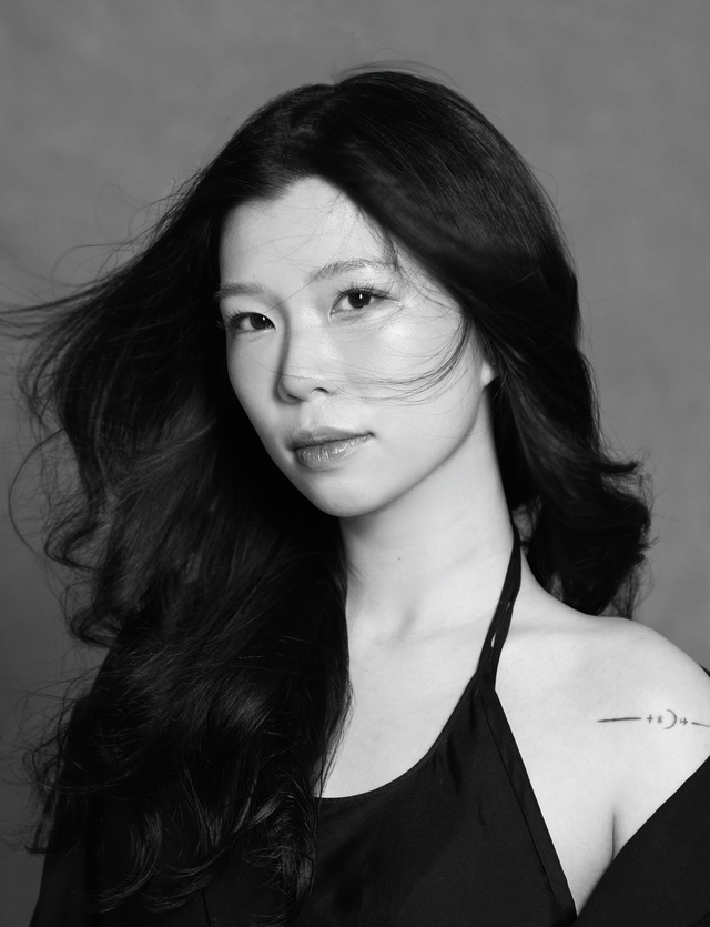 NTK Việt mang thời trang táo bạo lên New York Fashion Week  - Ảnh 2.