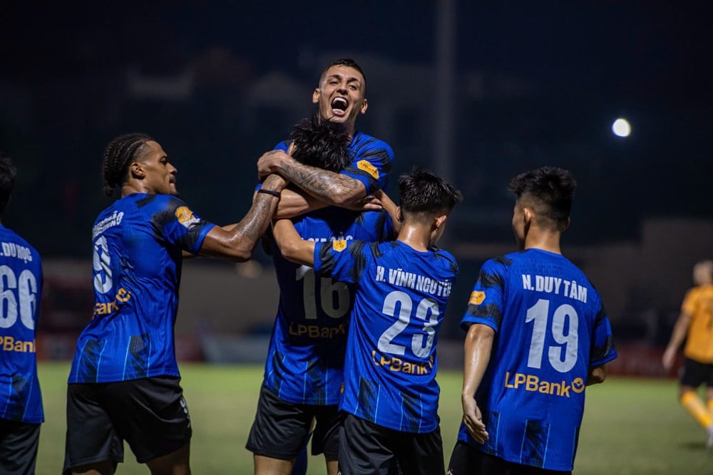 Thanh Hoa vs HAGL 5.jpg