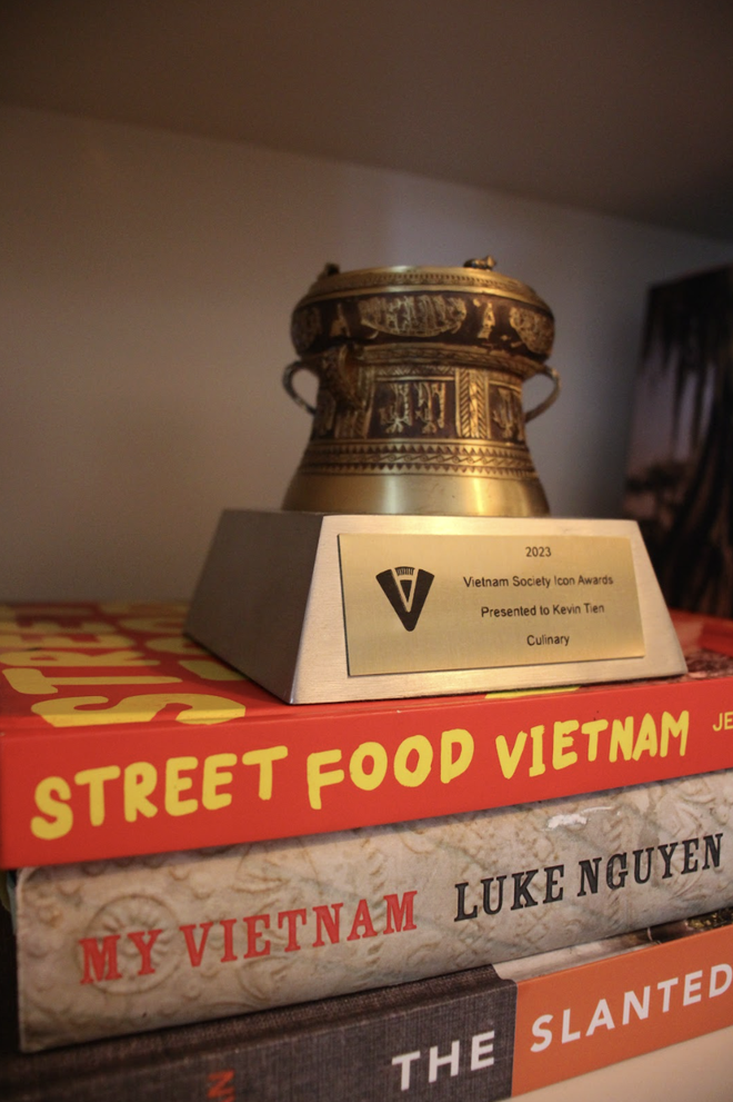 ជួបជាមួយមេចុងភៅ Kevin Tien៖ អ្នកត្រួសត្រាយកំណត់មុខម្ហូបវៀតណាមឡើងវិញនៅ Washington D.C - រូបថត ៧.
