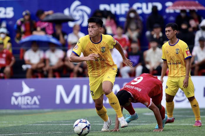 Nghệ An, Quảng Ngãi, Bình Định và Kingtek Quảng Nam vào bán kết DHF Cup 2025 - Ảnh 5.