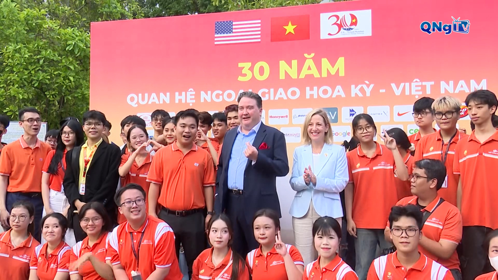 youtube,05,51,21,04,នៅតែ8313,09105315.jpg