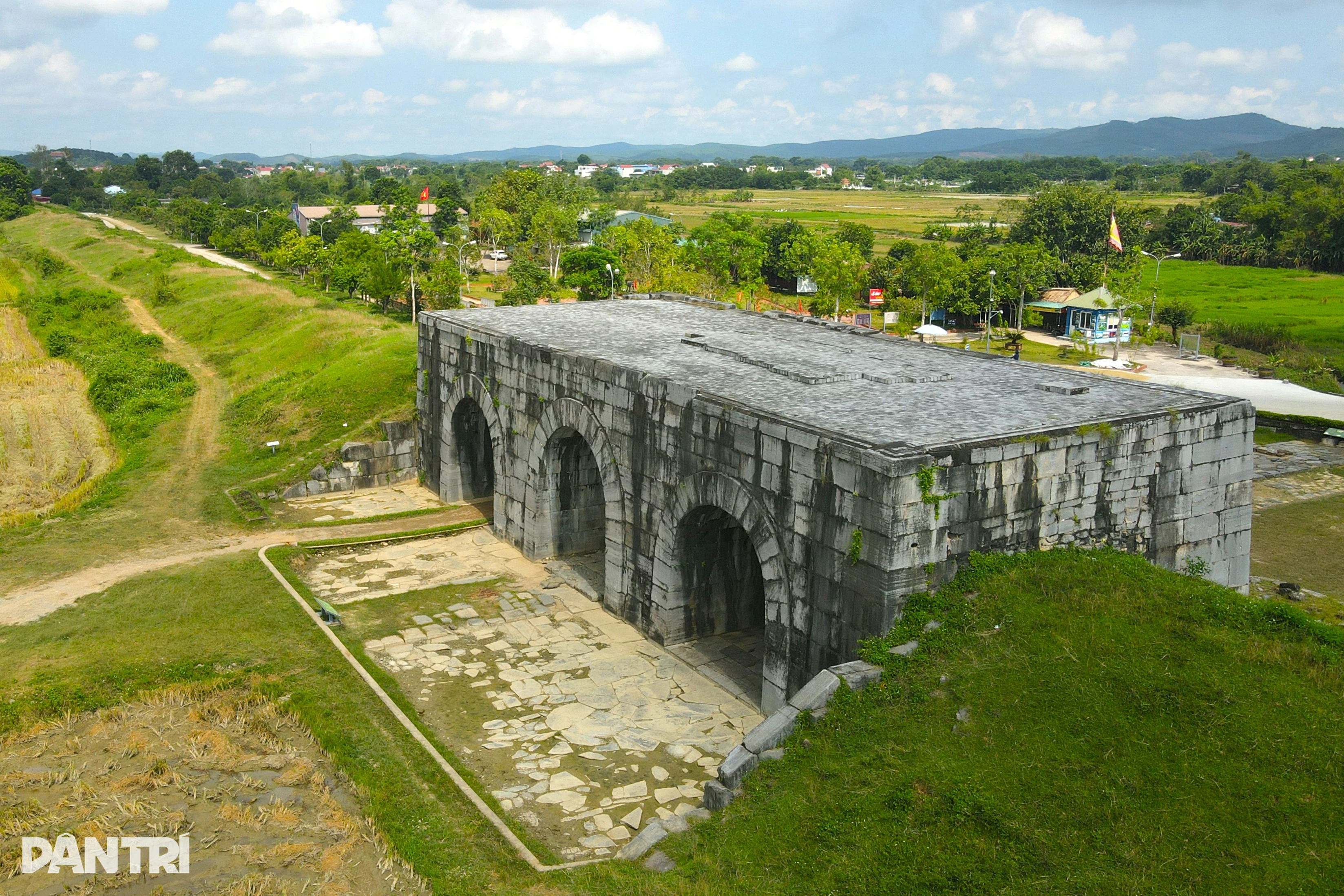 Thanh-Nhanh-HoThanh-Hoa133jpg-1757847530163.webp