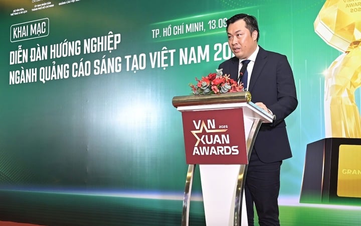 លោក Cao Van Chong អនុប្រធានមន្ទីរវប្បធម៌ និងកីឡាទីក្រុងហូជីមិញ ថ្លែងក្នុងពិធីនេះ។
