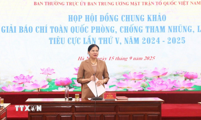ttxvn-giai-bao-chi-chong-tham-nhung-1.jpg