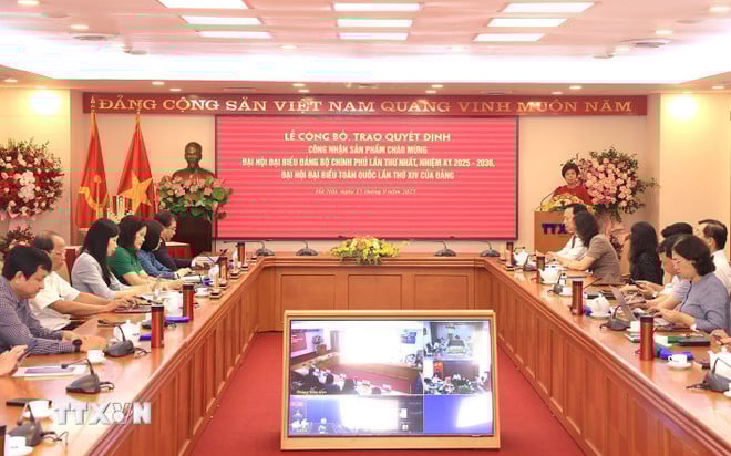 ttxvn-cong-bo-san-pham-chao-mung-dai-hoi-dang-bo-chinh-phu-va-dai-hoi-xiv-cua-dang3.jpg