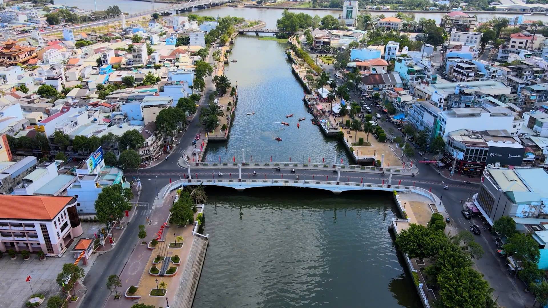 អង់គ្លេស៖ ព័ត៌មាន