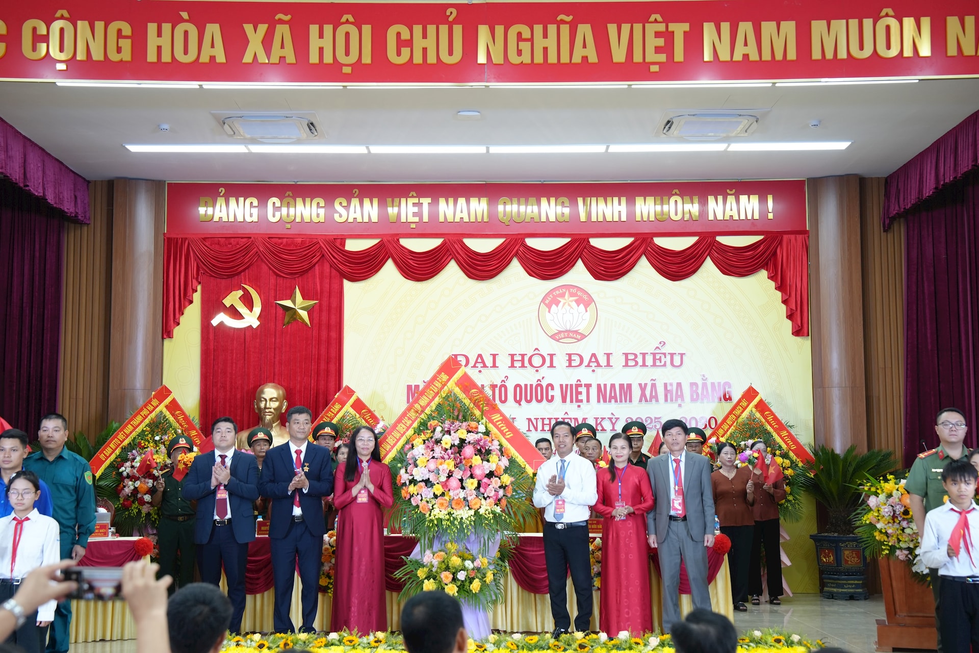 Đại hội Mặt trận Tổ quốc xã Hạ Bằng lần thứ I thành công tốt đẹp- Ảnh 2.