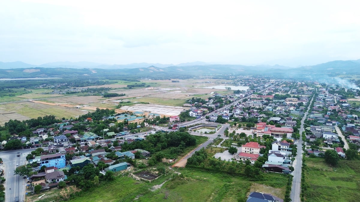 Xã Cam Lộ, khu vực điểm đầu của Dự án cao tốc đường bộ Cam Lộ - Lao Bảo. Ảnh: Ngọc Tân