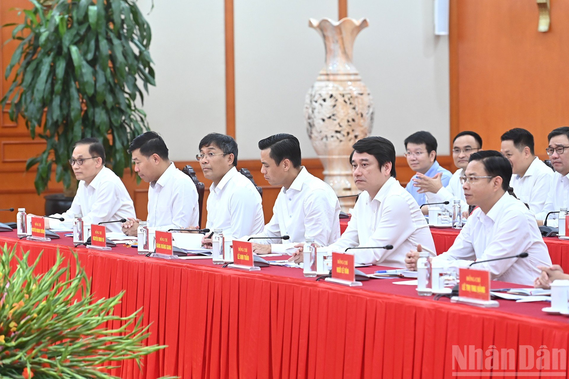 ndo_br_a4-bnd-5791.jpg