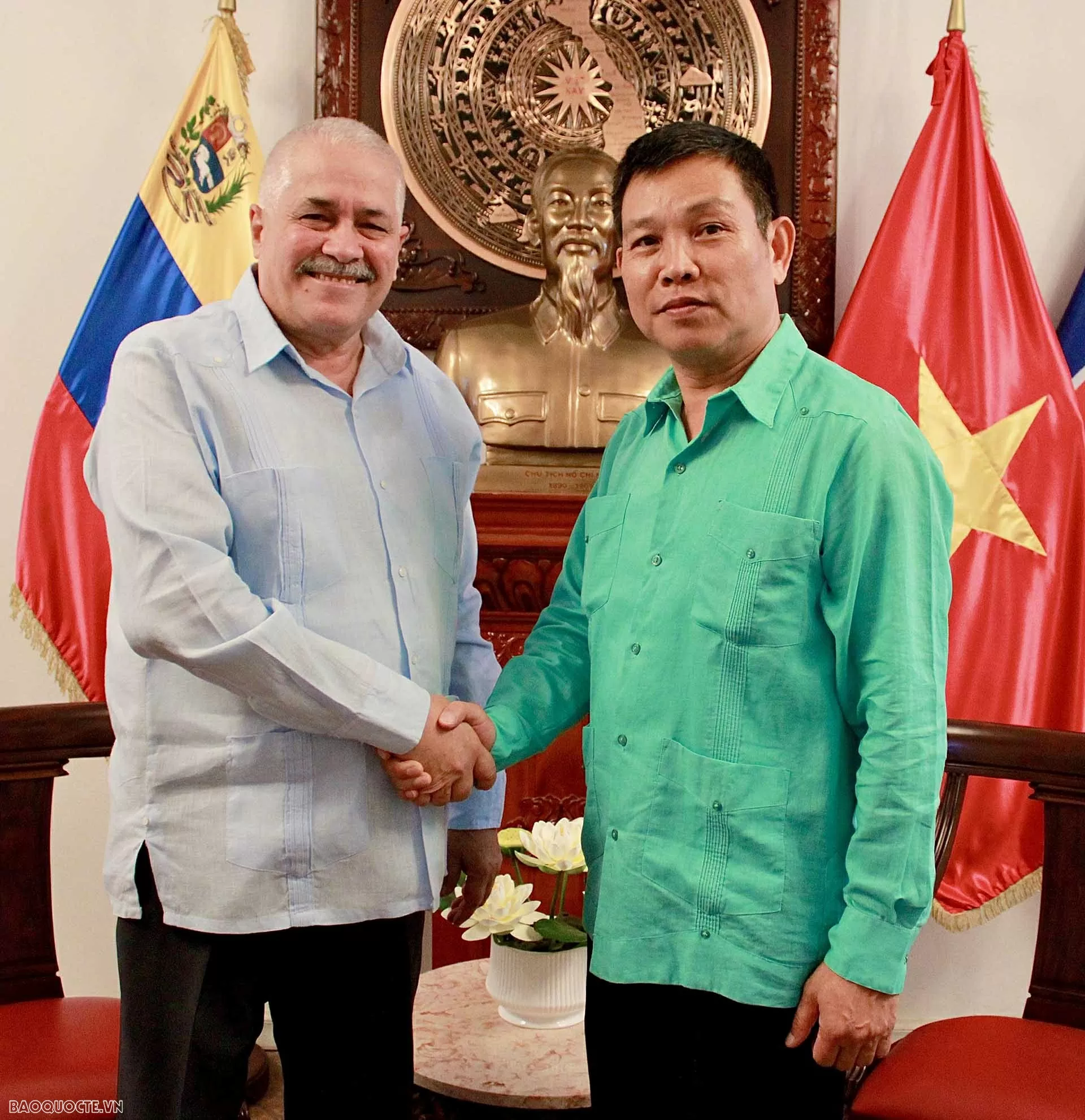 Giao lưu hữu nghị Việt Nam-Cuba tại Caracas, Venezuela
