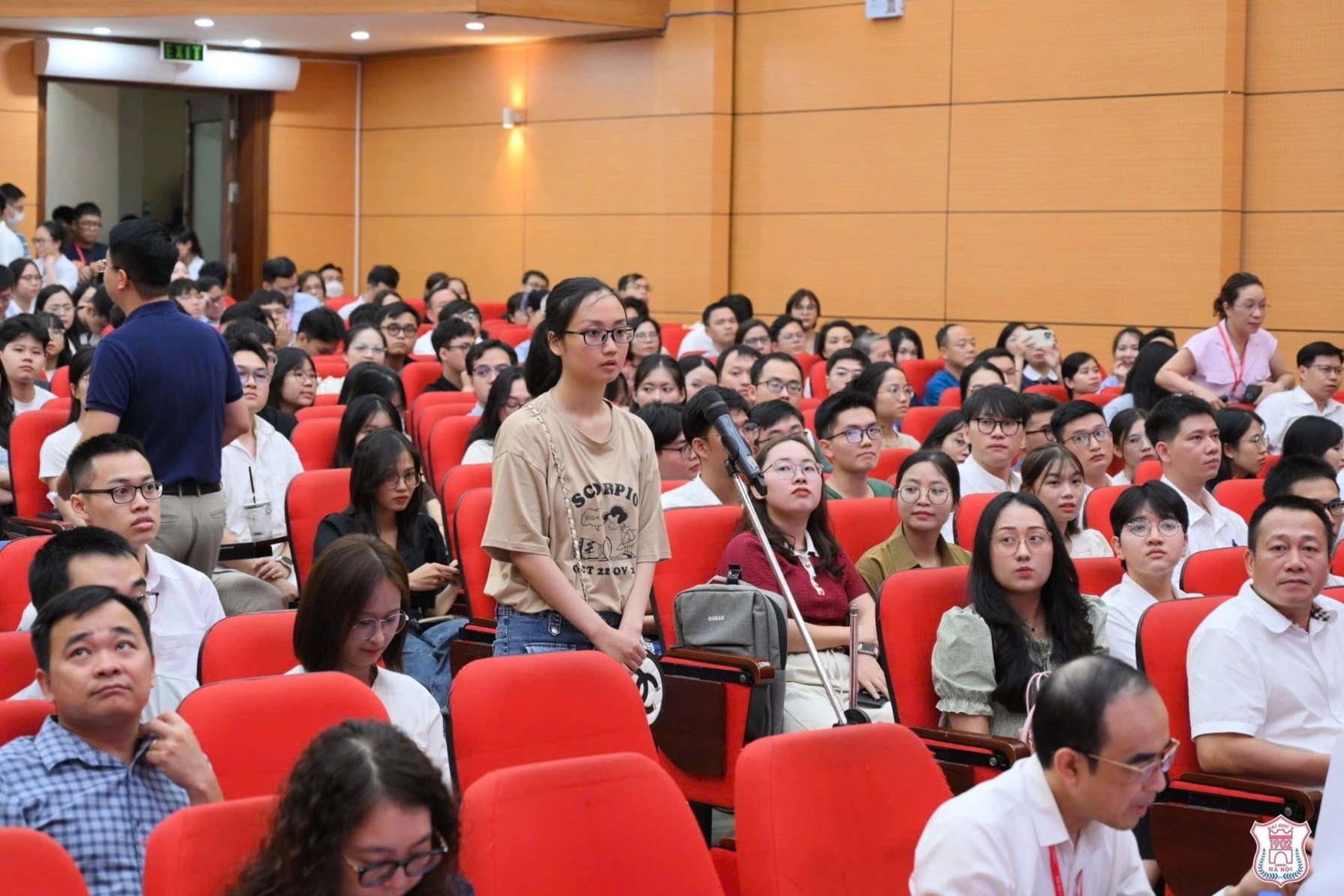 Có nên đào tạo bác sĩ nội trú hàng loạt để ngành y thêm nhiều “tinh hoa”? - 5